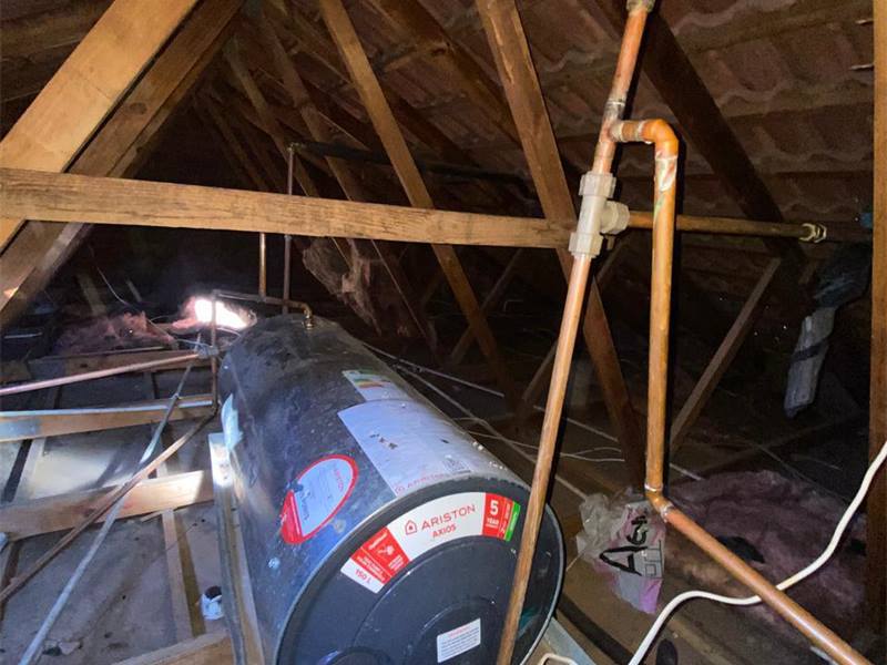 Incorrect geyser pipework before repair